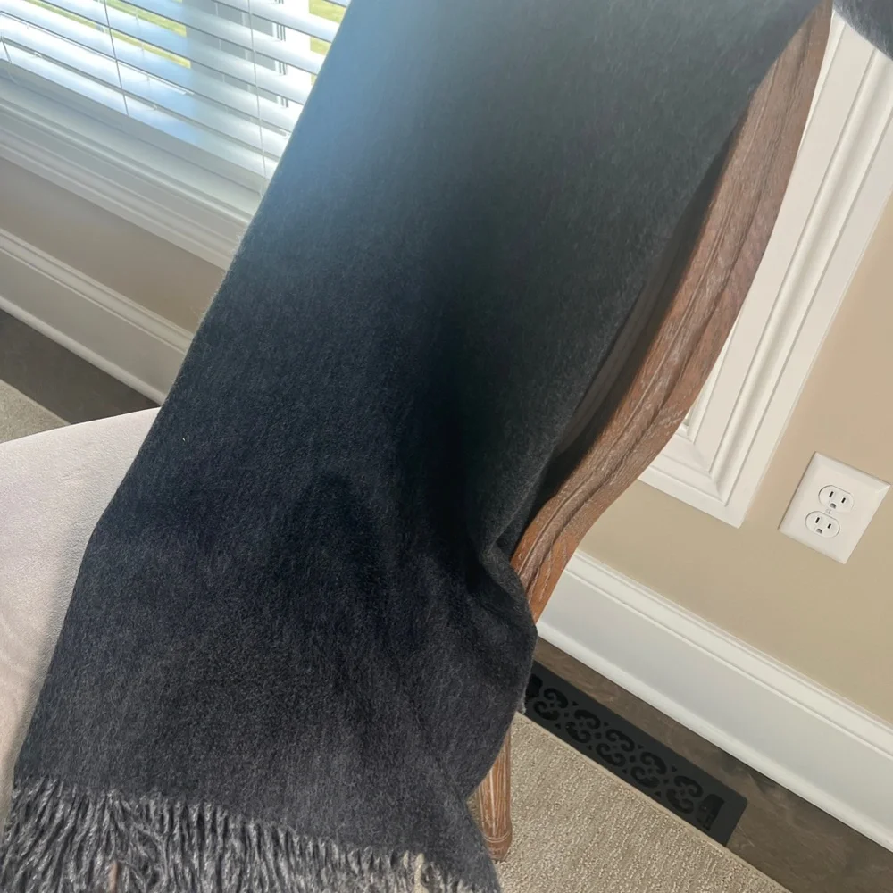 NWOT a & R Cashmere Throw Gray Reversible - Picture 7 of 8